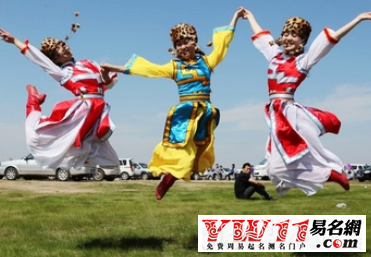 達斡爾族的傳統(tǒng)節(jié)日,達斡爾族的風俗慣