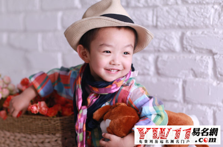 有詩(shī)意好聽(tīng)的錢(qián)姓男孩名字大全